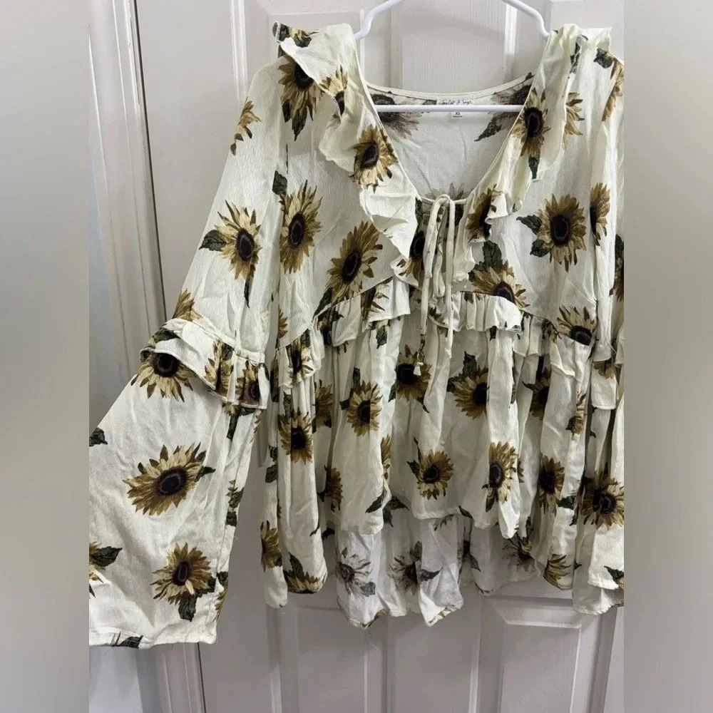 Taylor & Sage Sunflower Boho flowy ruffled top - Picture 2 of 6